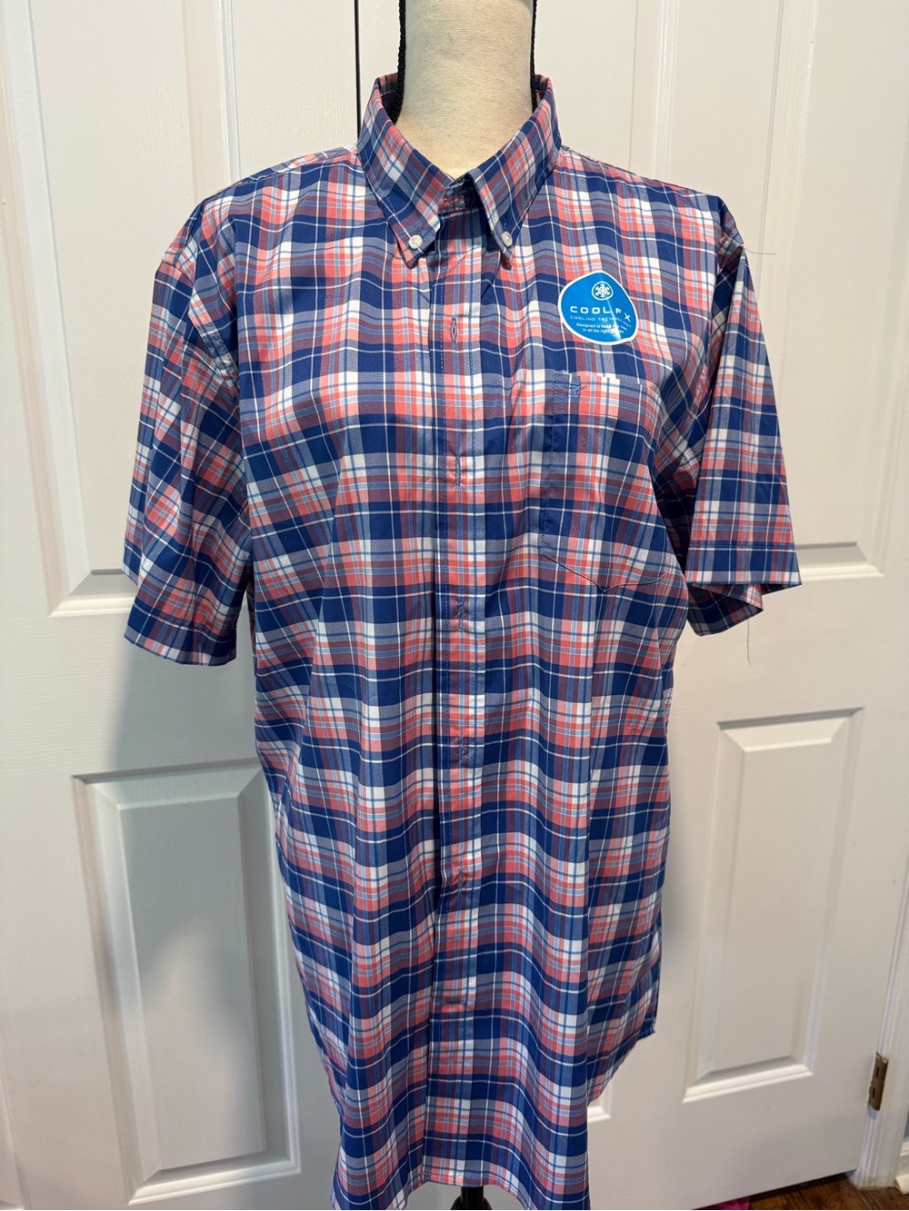 Men’s Izod Blue & Pink Plaid Short-Sleeve Button-Down Shirt
